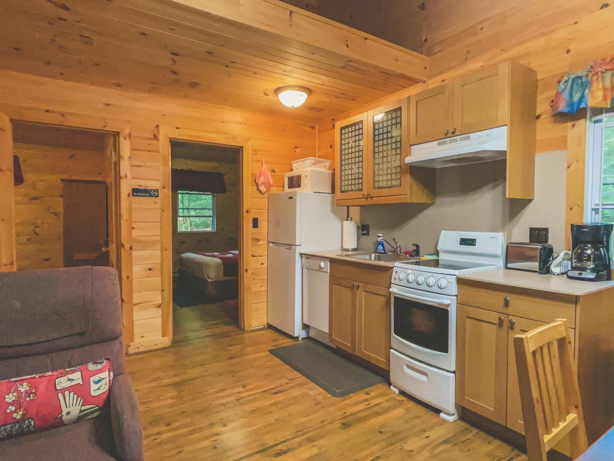 Motel Long Lake And Cottages Стая снимка