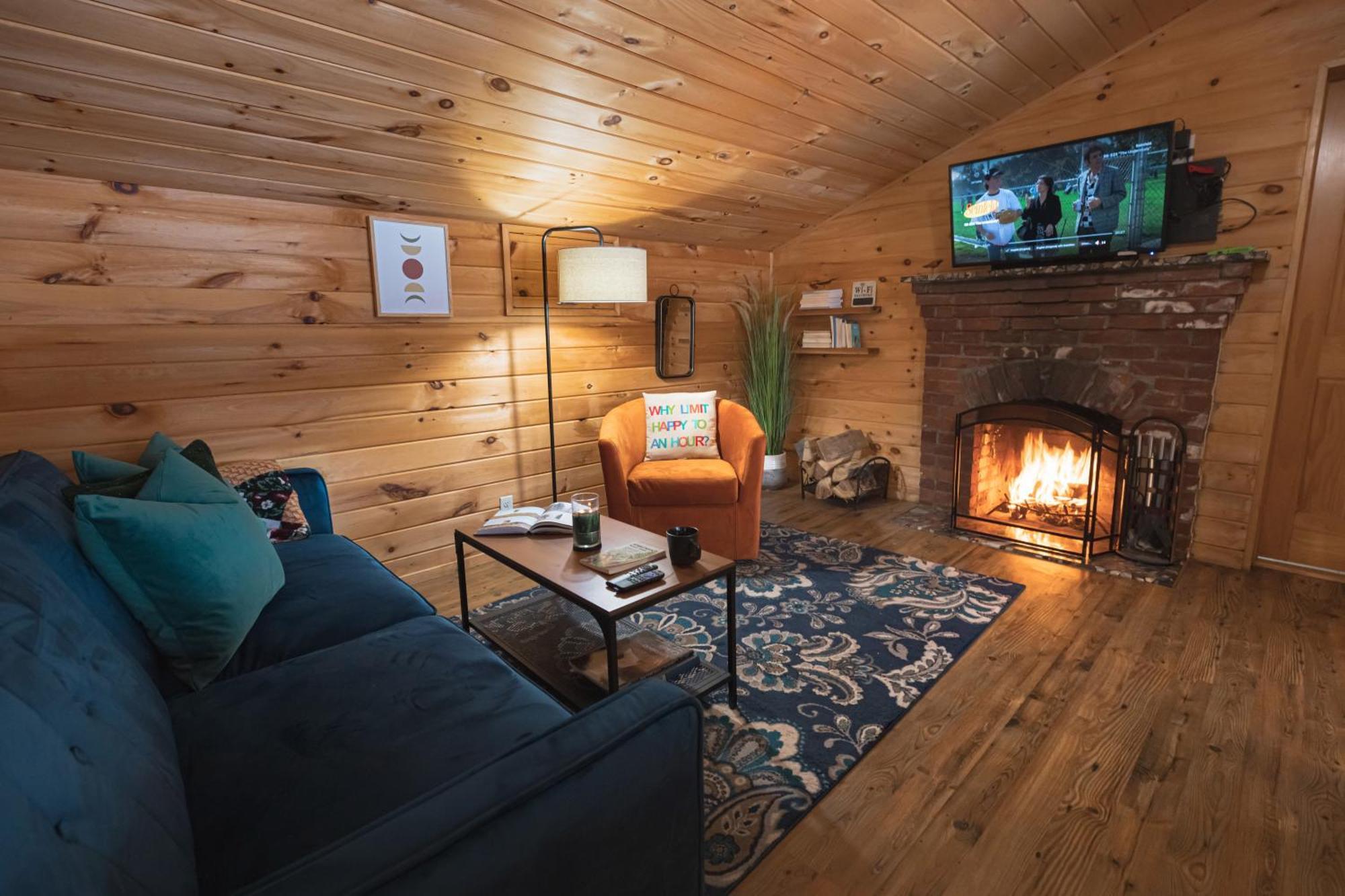 Motel Long Lake And Cottages Екстериор снимка