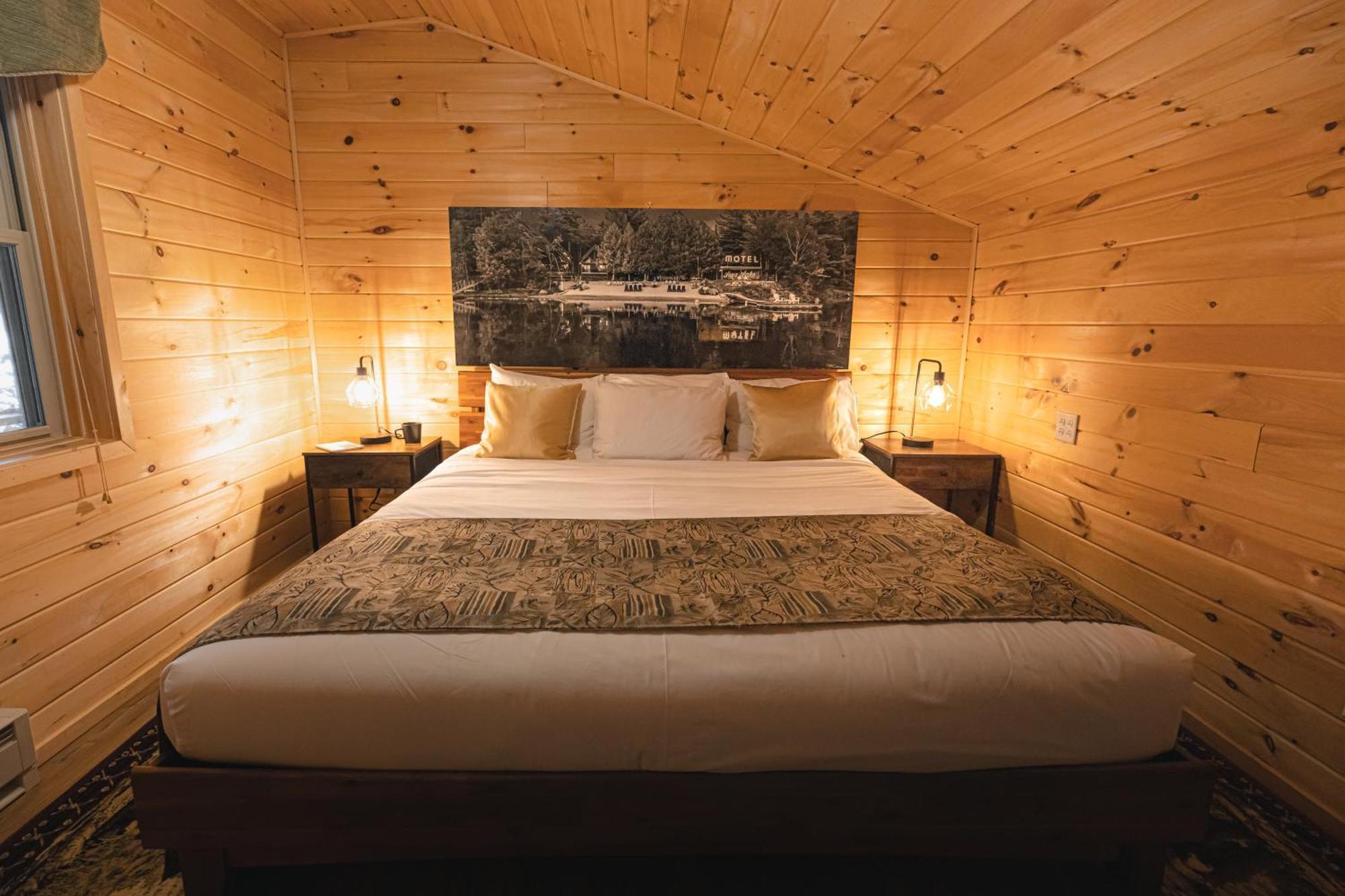 Motel Long Lake And Cottages Екстериор снимка
