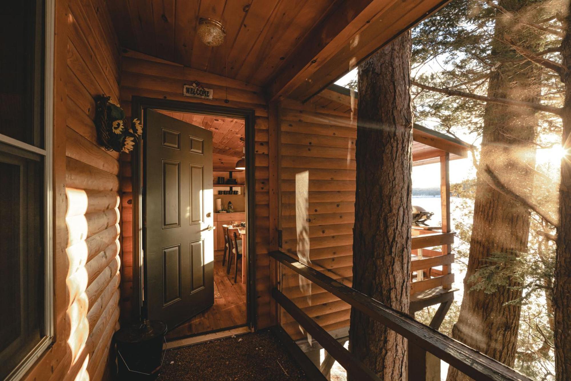 Motel Long Lake And Cottages Екстериор снимка